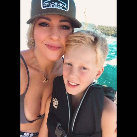 Meet your Posher, Kristin - Picture 1 of 1